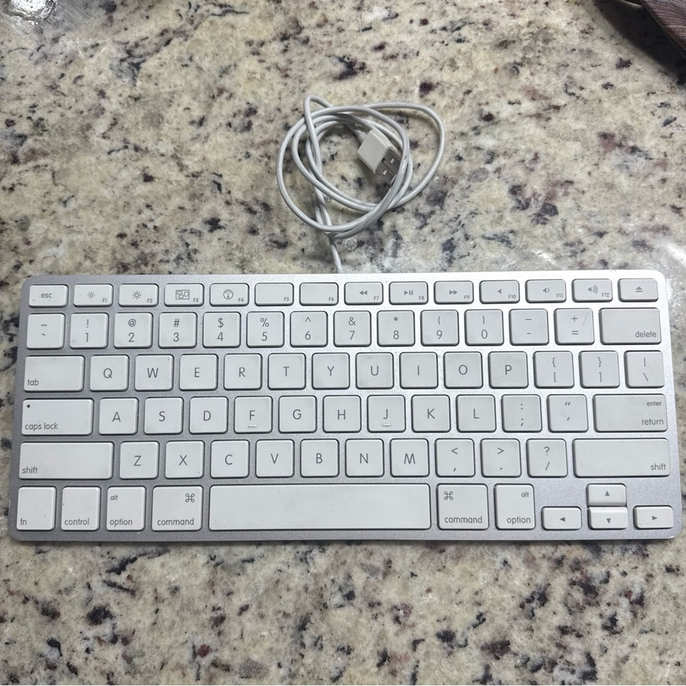 Apple Silver and White Keyboard with Wired Connection